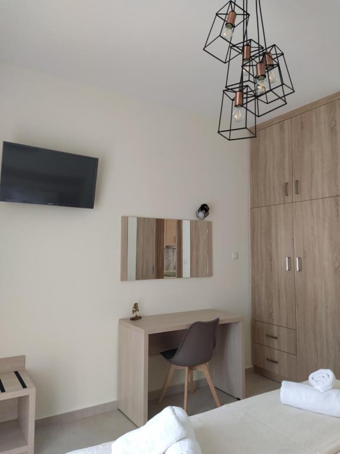 Chrysanthe'S Apartments No2 Poros Town المظهر الخارجي الصورة