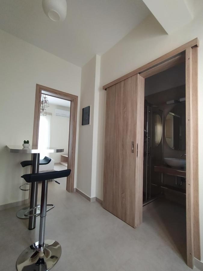Chrysanthe'S Apartments No2 Poros Town المظهر الخارجي الصورة