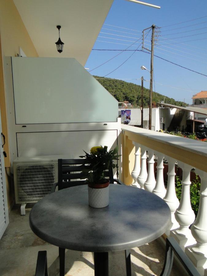 Chrysanthe'S Apartments No2 Poros Town المظهر الخارجي الصورة