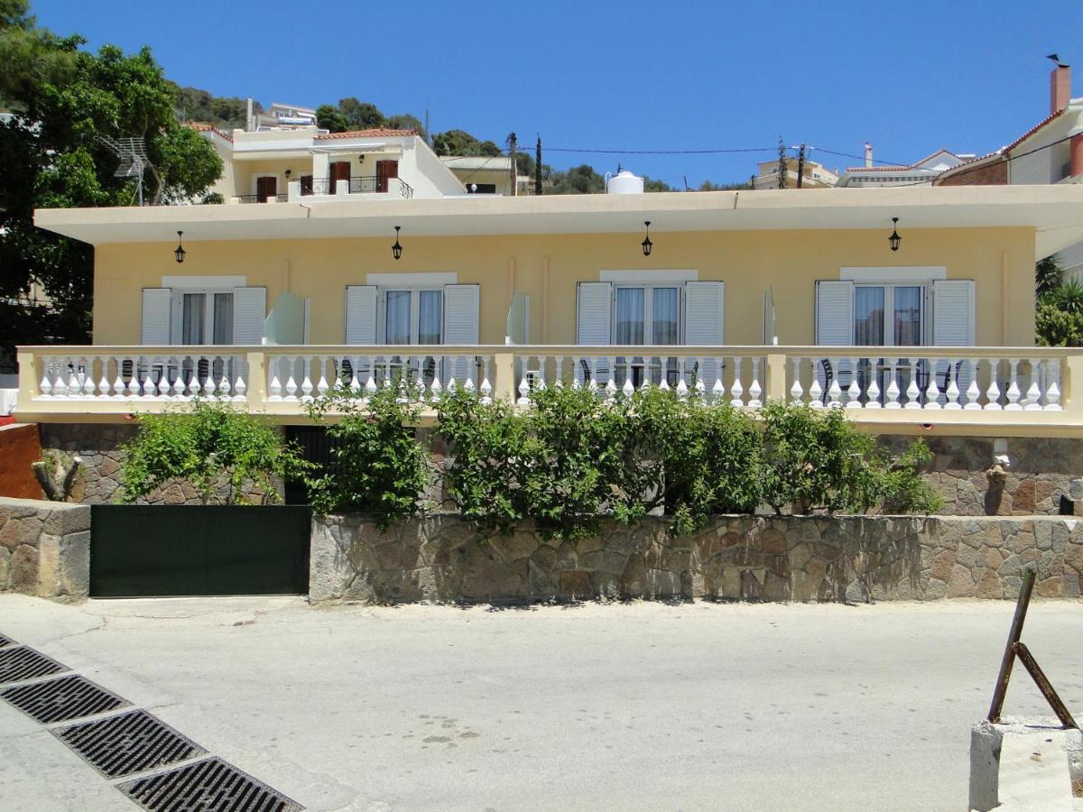 Chrysanthe'S Apartments No2 Poros Town المظهر الخارجي الصورة